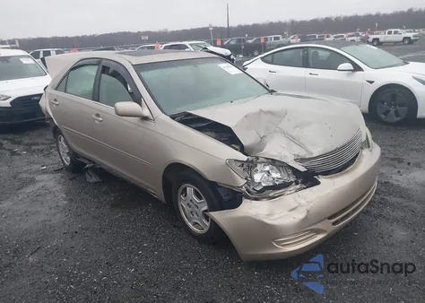 2003 Toyota Camry Le V6 from USA, damaged, VIN 4T1BF30K33U557973